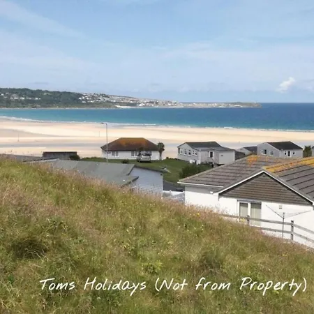 G17 St Meva, Riviere Towans Holiday home Hayle