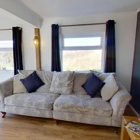 G17 St Meva, Riviere Towans Holiday home Hayle